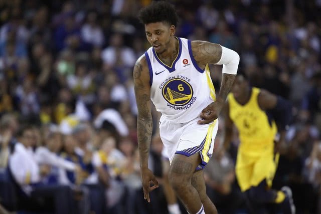 谈球吧首页主视觉展示